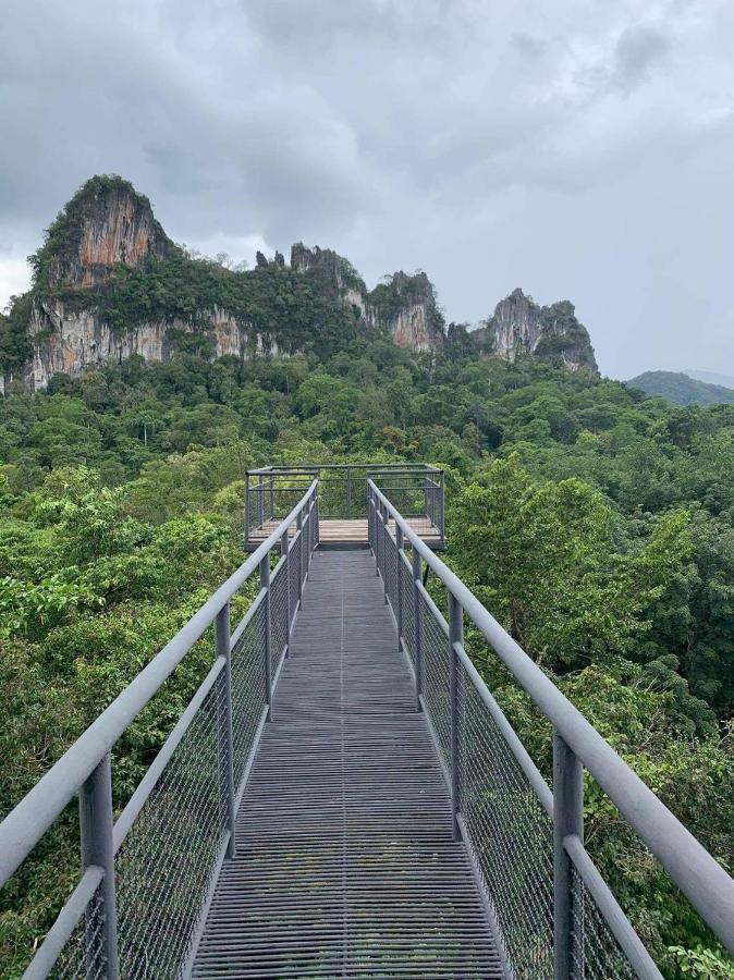 Khao Sok Tree House Resort Khao Sok National Park Bagian luar foto